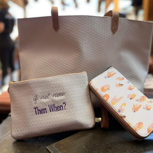 All about the Benjamins wallet - Picture 9 of 11